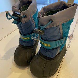 Sorel toddler boots size 6